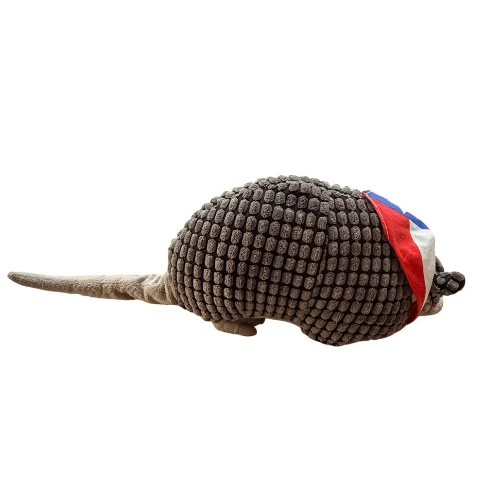 Unbranded plush armadillo
